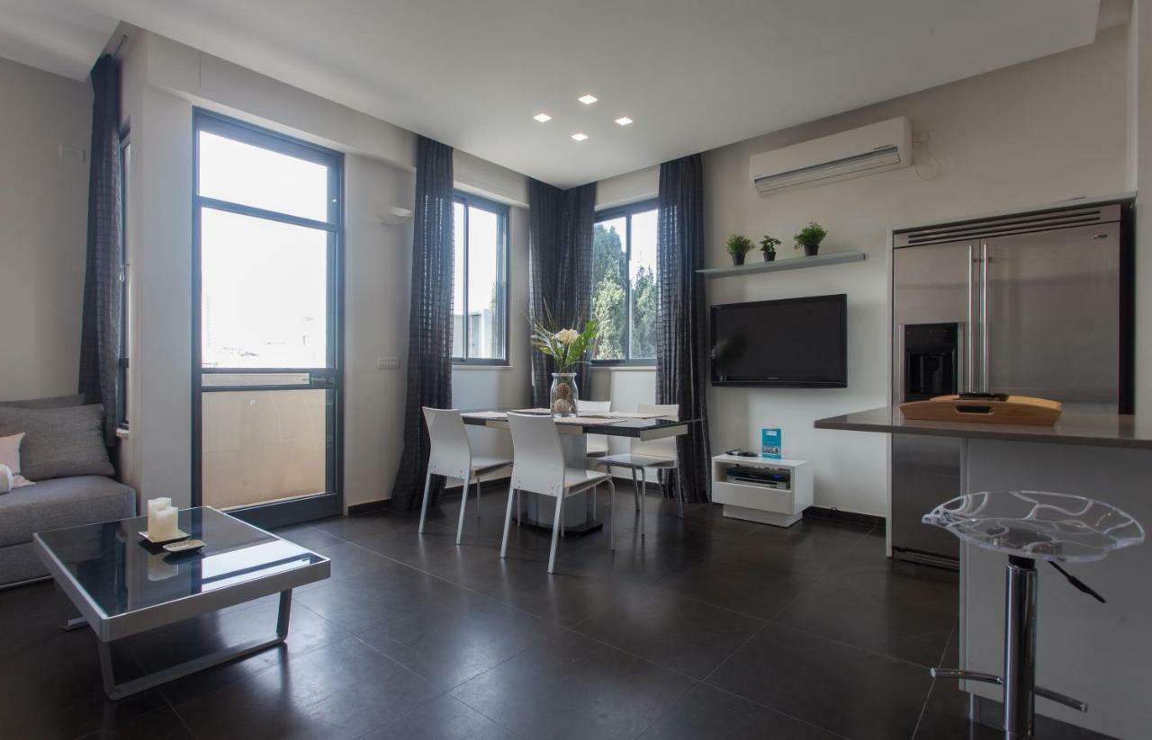 Luxury Penthouse 2 Bed Near Rothchild Apartamento Tel Aviv Exterior foto